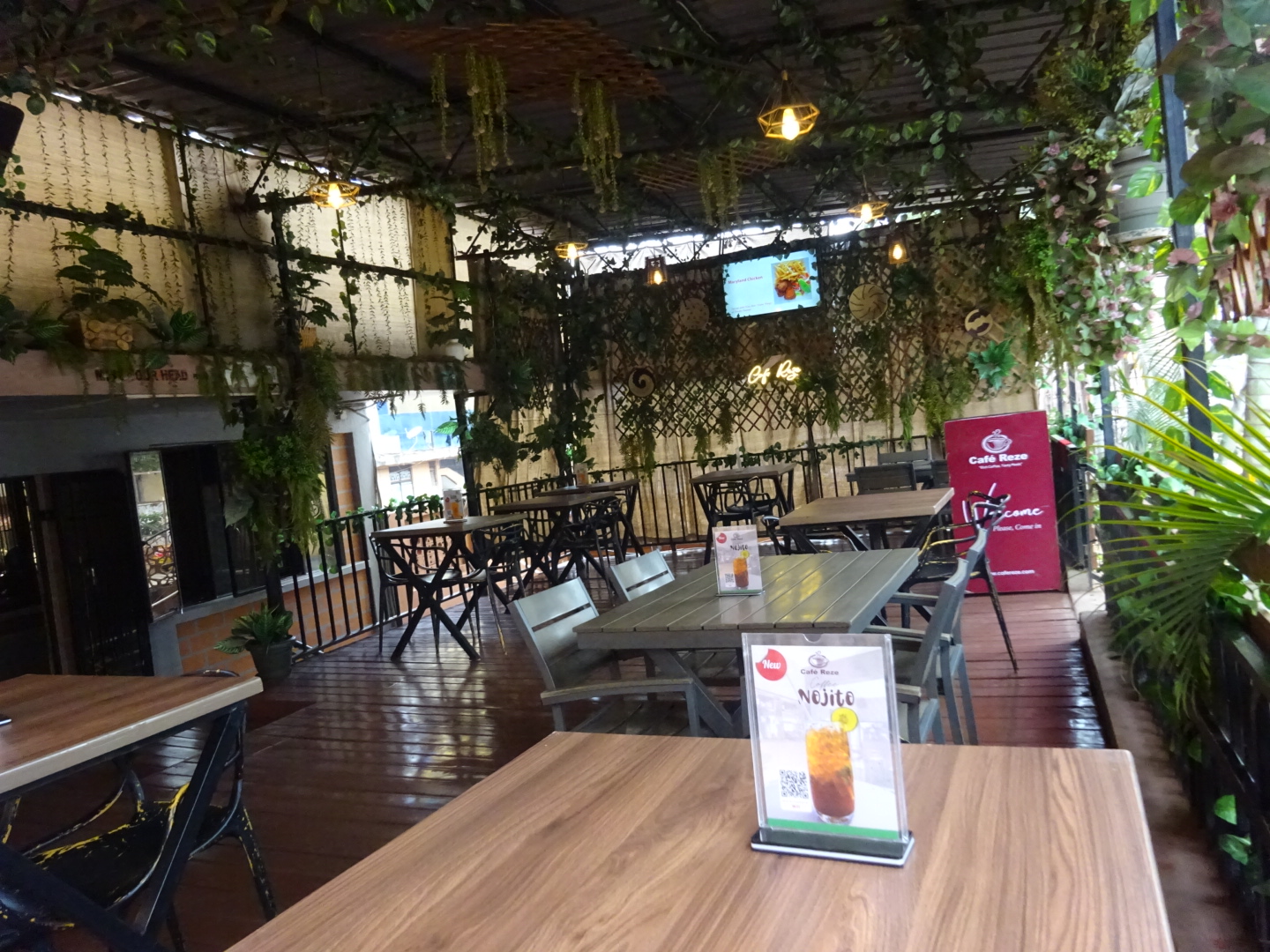 Cafe Reze